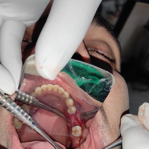 Smile Care (Lucknow)